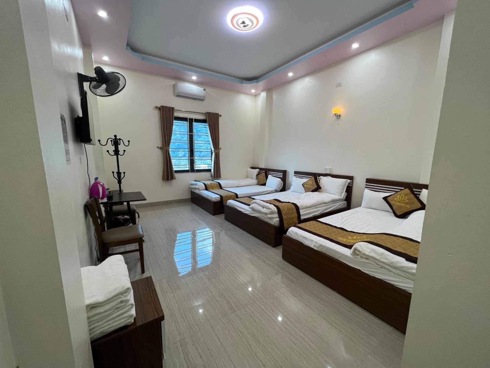 Thai Tam Motel Dong Van  Dış mekan fotoğraf